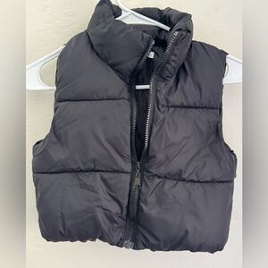 EXARUS Girls  Puffer Vest – Black Size 8Y